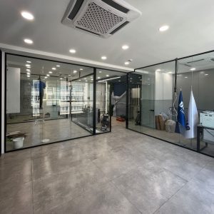 نمونه پارتیشن شیشه ای