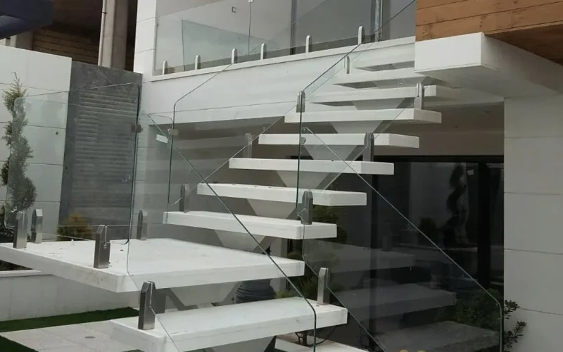 نمونه هند ریل شیشه ای